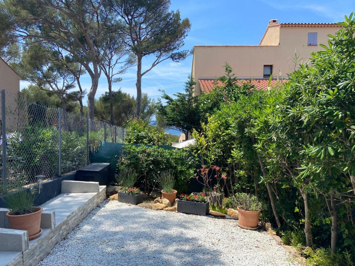 Logement Entier T2 Climatise, Parking Gratuit, Jardin, Plage A 2Min A Pied Sanary-sur-Mer Exteriör bild